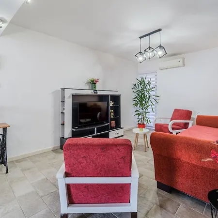 House Benbello Milna (Brac)