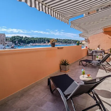 House Benbello Apartment Milna (Brac)