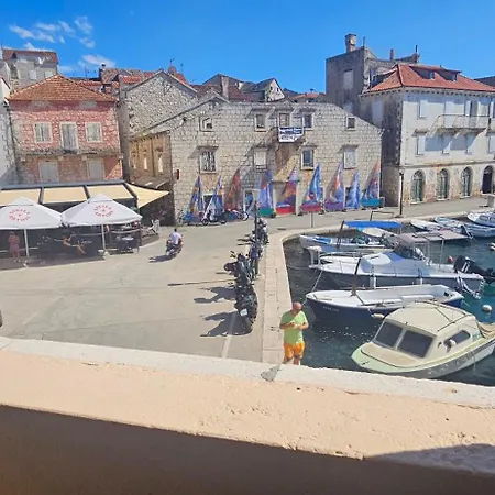 House Benbello Milna (Brac)