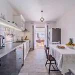 House Benbello