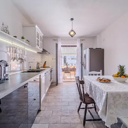 House Benbello