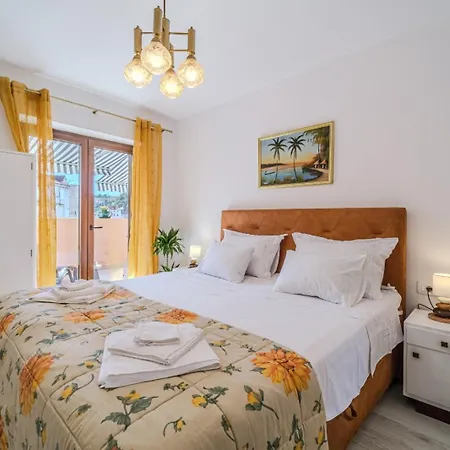 House Benbello Apartment *