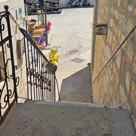 House Benbello * Milna (Brac)
