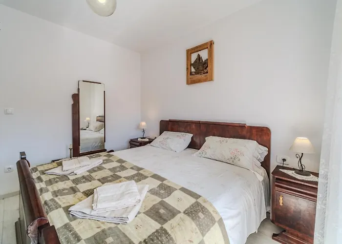 House Benbello 公寓 *